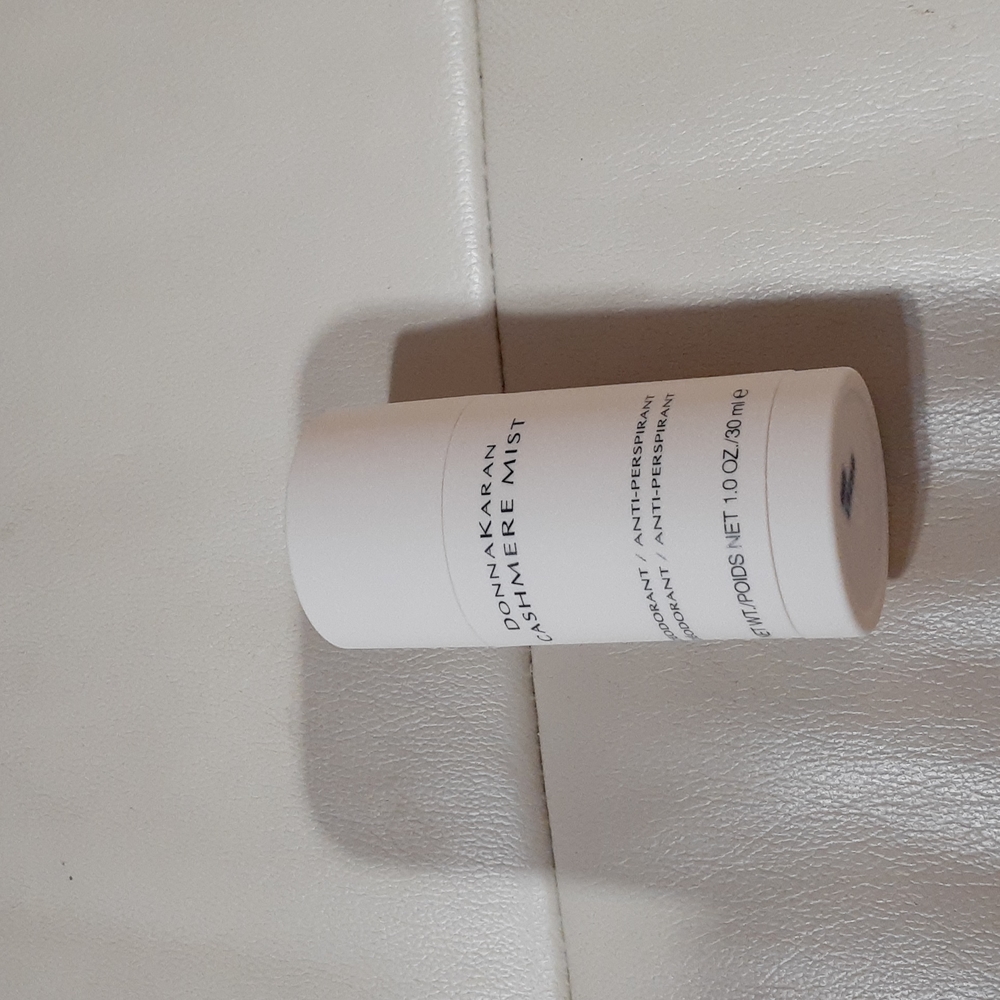 Donna karan cashmere mist deodorant